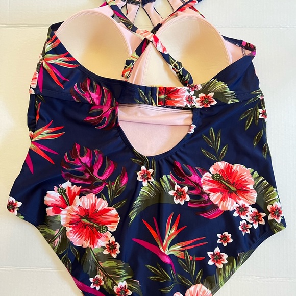 Kona Sol plus size sz 20W NWOT one piece swimwear bathing suit Navy floral. - Picture 9 of 12